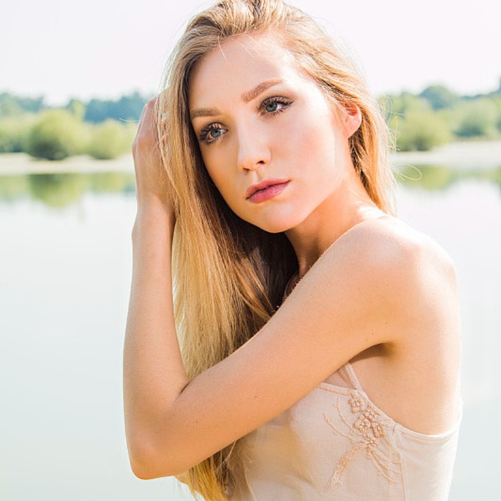 Meet your Posher, Vera